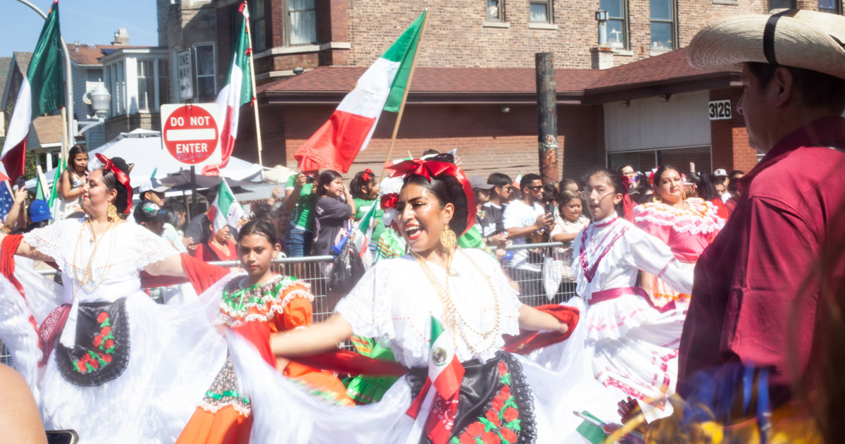 250915-chicago-mexican-parade-