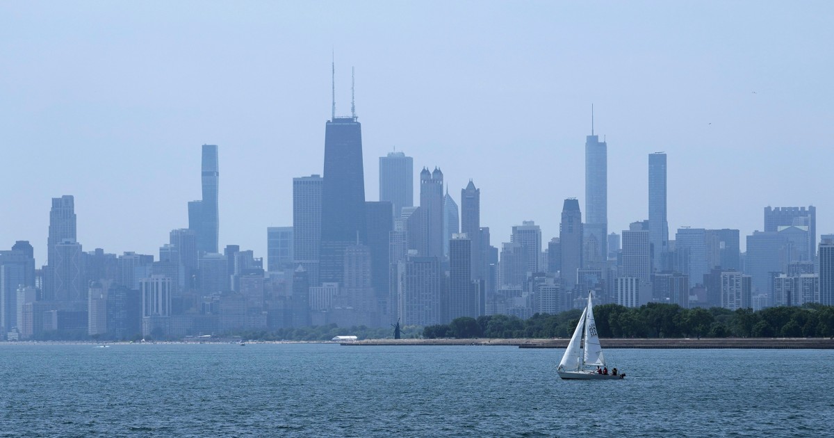 Officials restrict Chicago airspace, citing 'credible threat' of attacks on agents