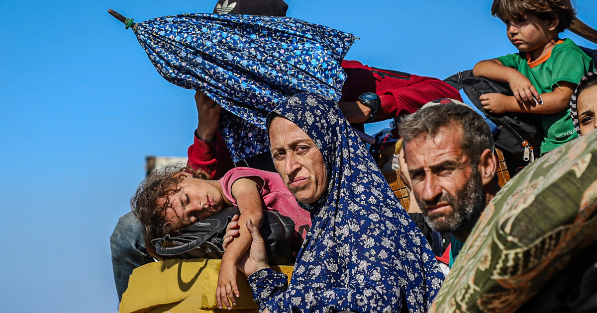 Israeli troops push into Gaza City, forcing Palestinians to flee their assault