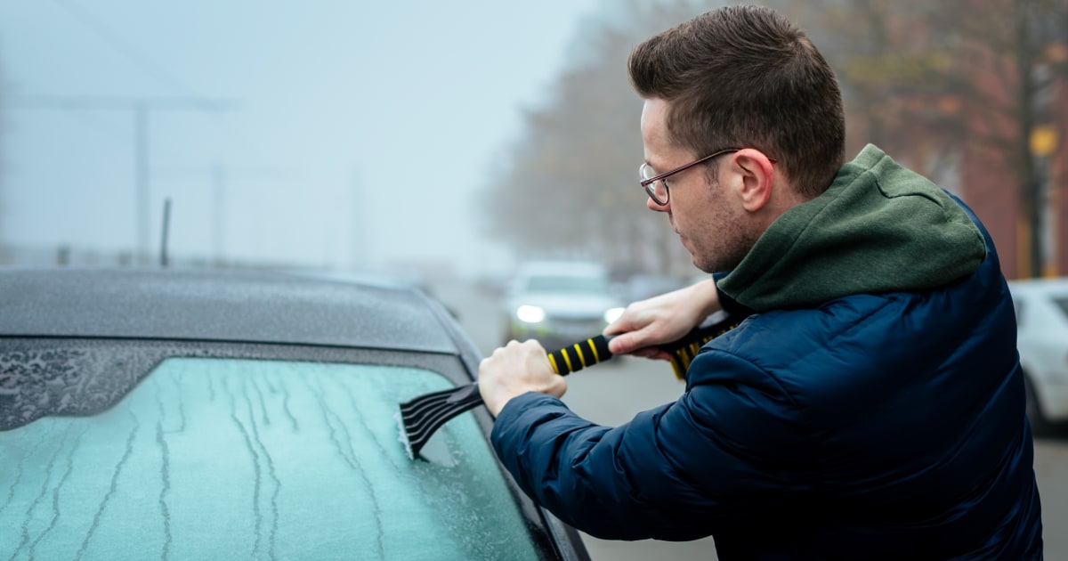The best windshield scrapers and brushes for getting rid of ice and snow