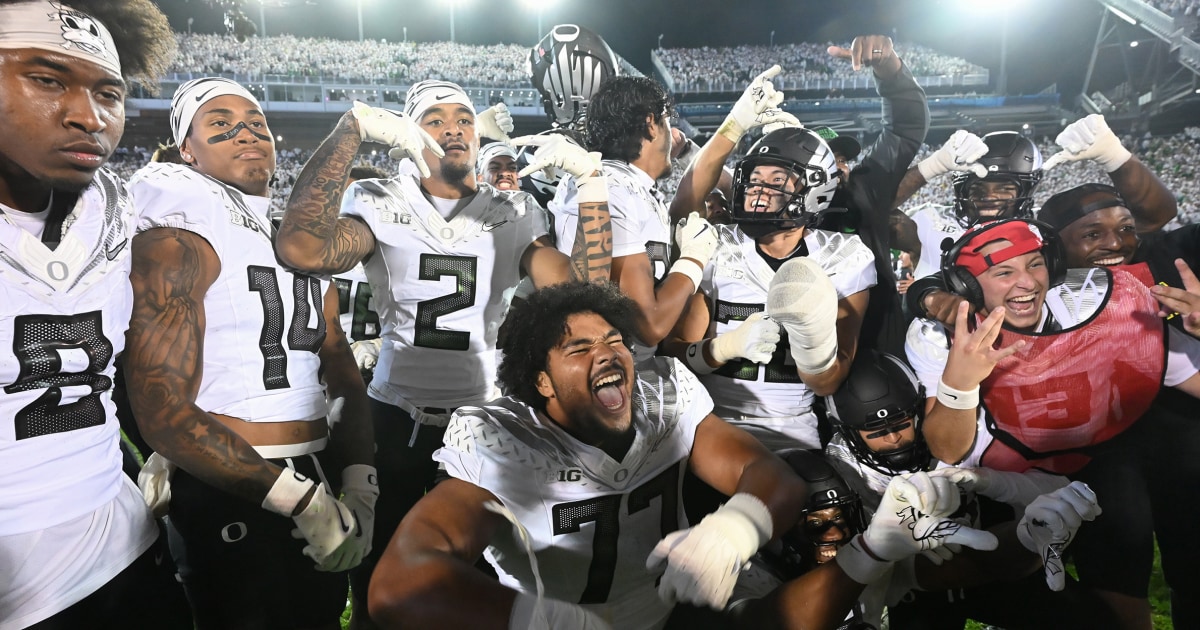Oregon outlasts Penn State 30-24 in double overtime