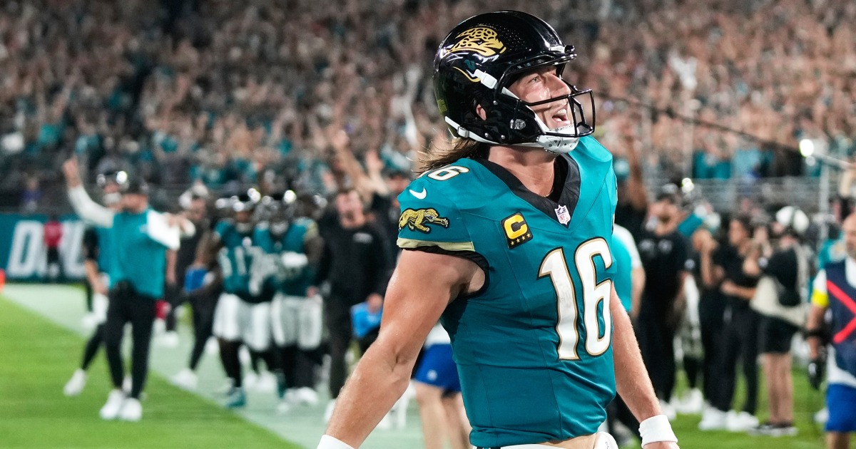 Trevor Lawrence’s wild touchdown run lifts Jaguars to 31-28 win over Chiefs