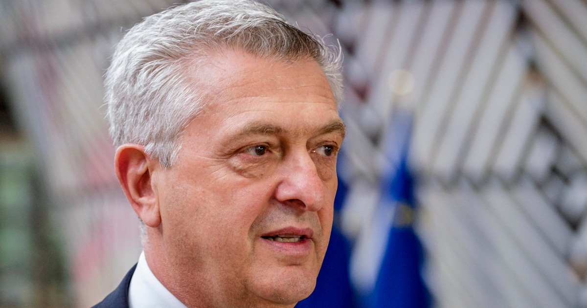 U.N. refugee commission head suggests that U.S. deportation practices violate international law