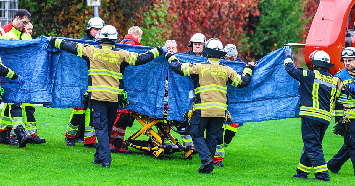 A newly elected mayor in Germany is found with serious stabbing wounds