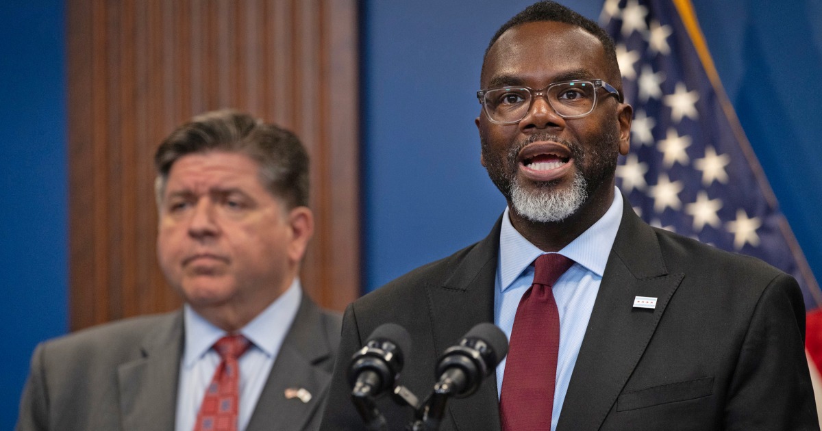 Trump says Gov. JB Pritzker and Chicago Mayor Brandon Johnson ‘should be in jail’