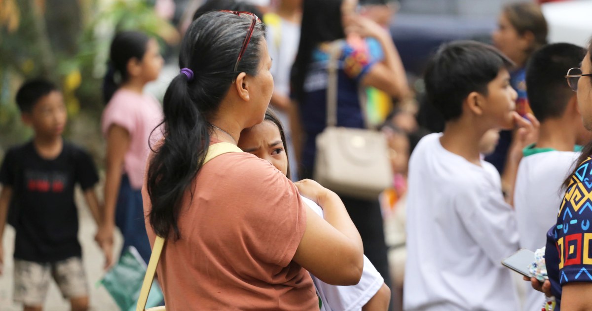7.6-magnitude earthquake strikes offshore from southern Philippines and may cause tsunami