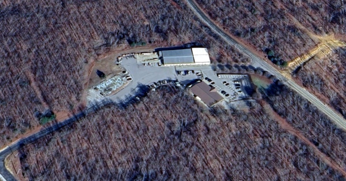 Deadly explosion rocks Tennessee plant, leaving 'several people unaccounted for'