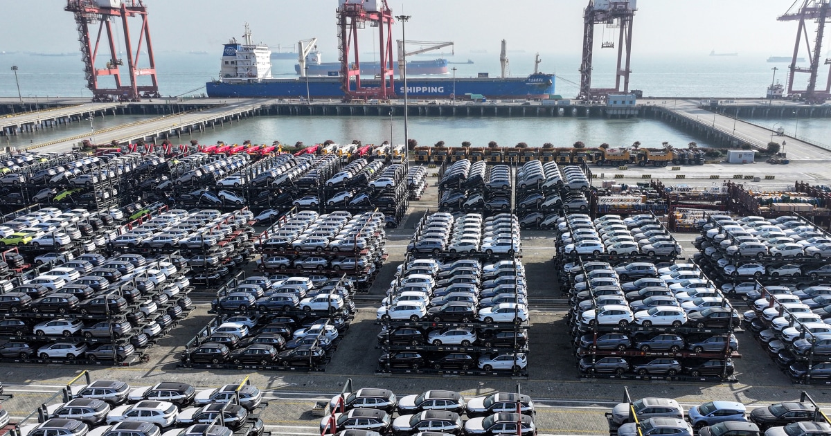 GM takes $1.6 billion hit on eletric vehicle rollout as U.S. automakers rethink future