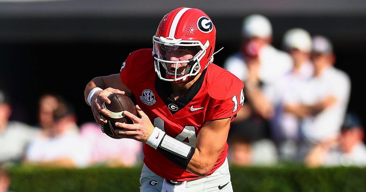 Stockton throws 4 TD passes as No. 9 Georgia rallies in 4th quarter to beat No. 5 Ole Miss 43-35