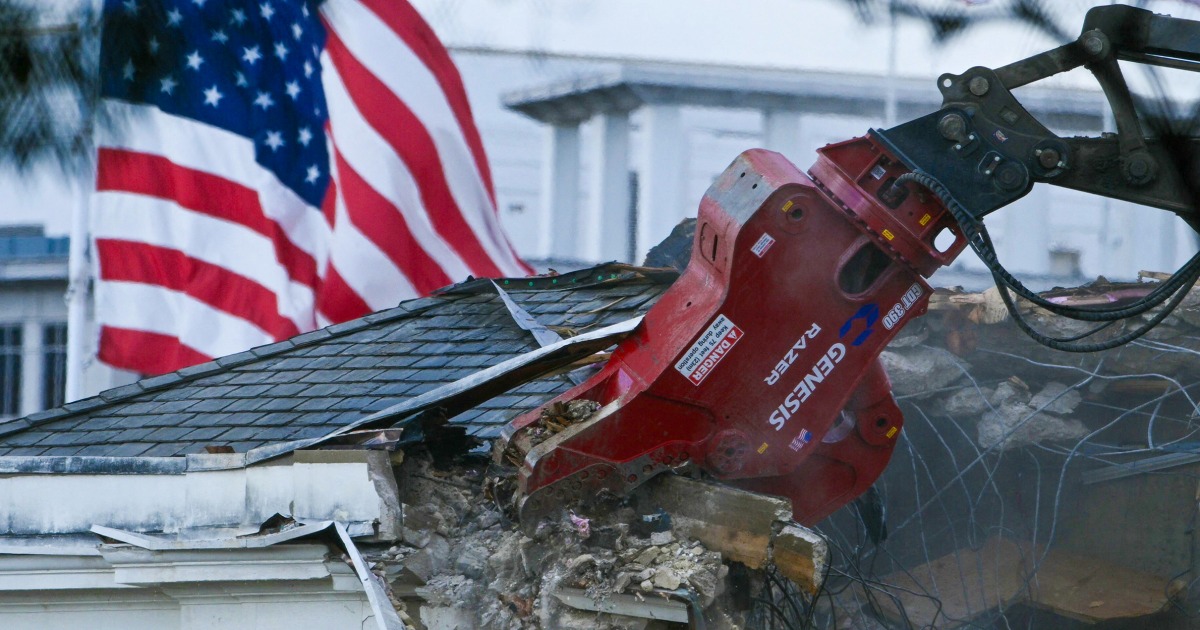 Trump administration demolishing whole East Wing of the White Home so as to add new ballroom