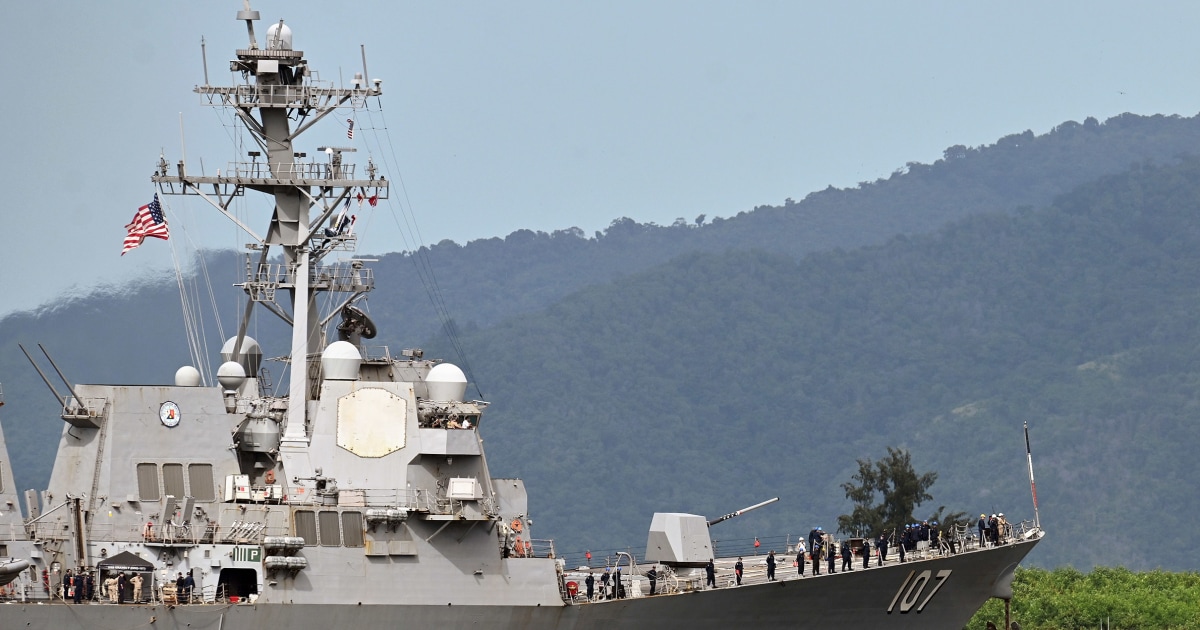U.S. warship docks in Trinidad and Tobago, putting more pressure on Venezuela