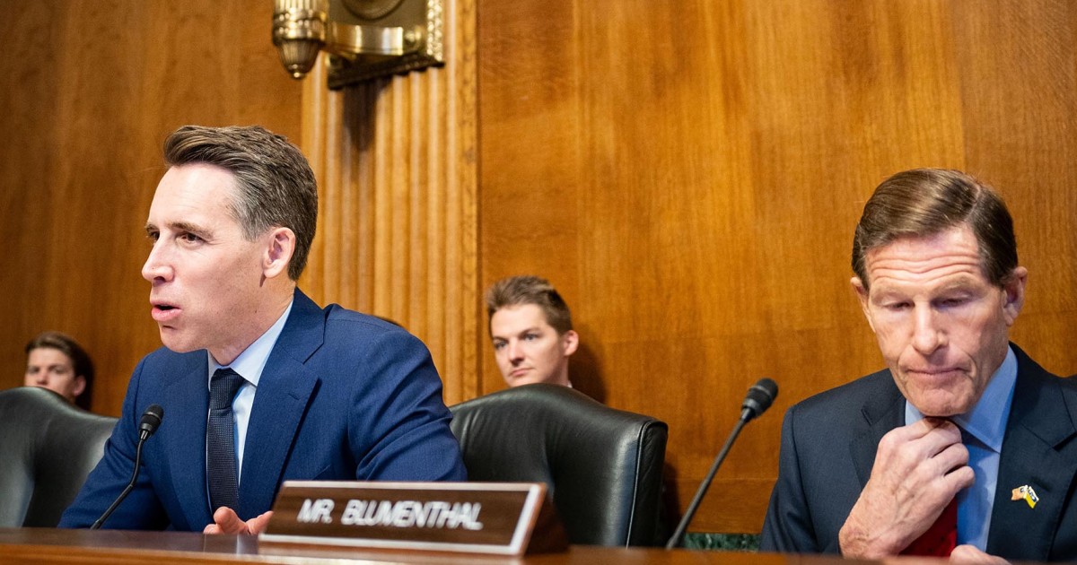 Senators announce bill to ban AI chatbot companions for minors Senators announce bill to ban AI chatbot companions for minors