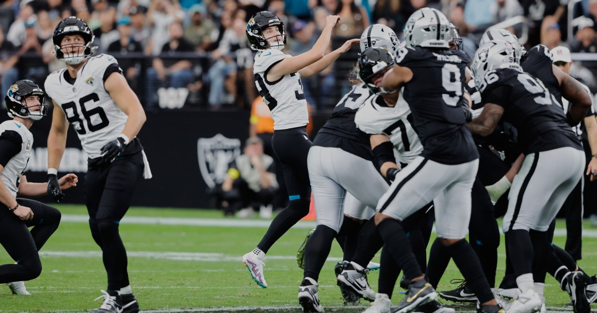 An NFL kicker just hit a 68-yard field goal. Yes, you read that right.