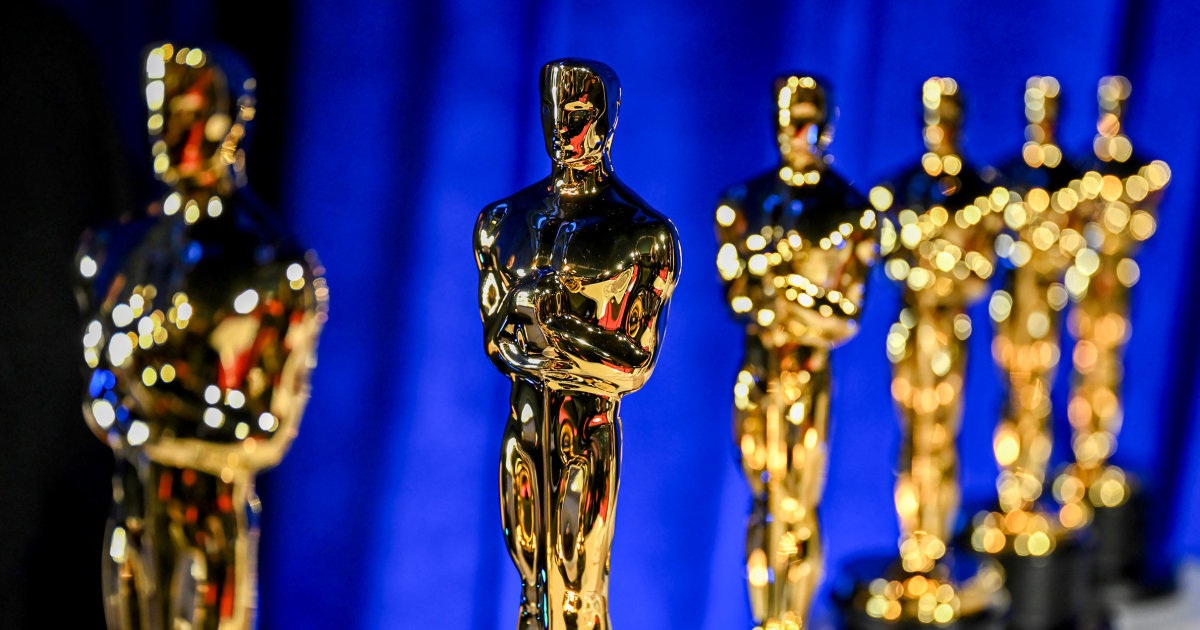 Academy Nudges Voters To Actually Watch All The Oscar Contenders This Year