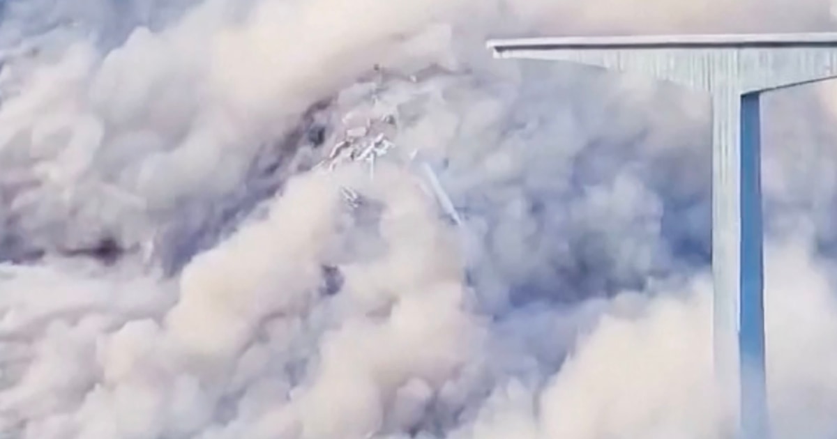 Video shows collapse of newly built bridge in China