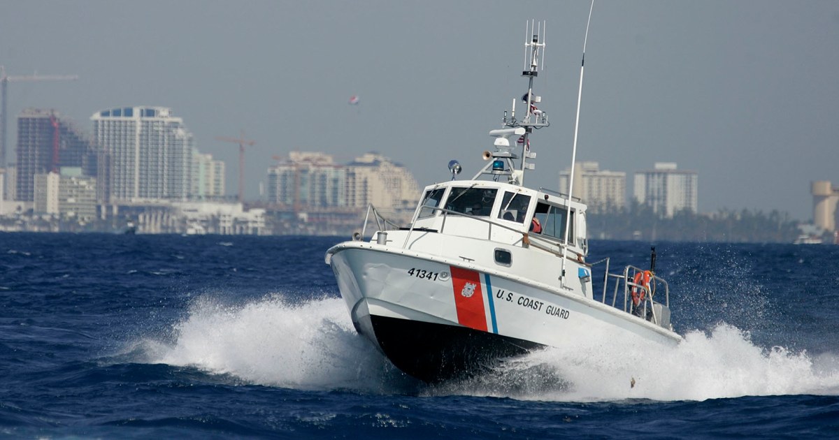 251121-us-coast-guard-mn-0910-