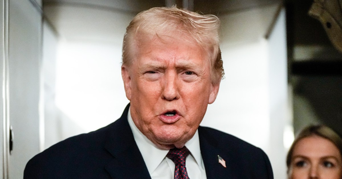 Current Status: Senate blocks measure to restrict Venezuela strikes after Trump flips two Republicans