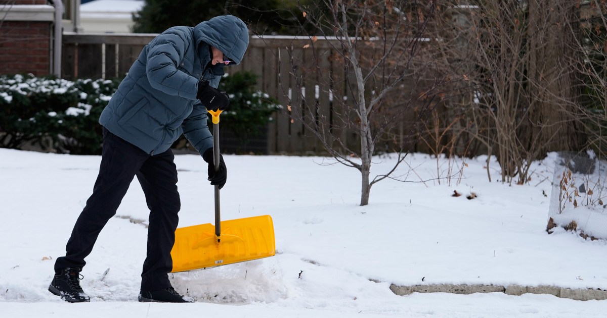 Follow live updates as a winter storm is expected to bring heavy snowfall, icy roads and cold temperatures from the southern states to the Northeast.