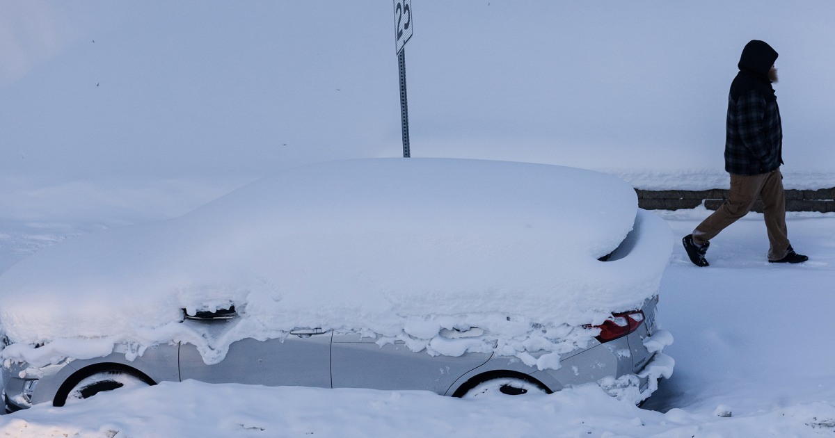 Follow live updates as a winter storm is expected to bring heavy snowfall, icy roads and cold temperatures across the United States.