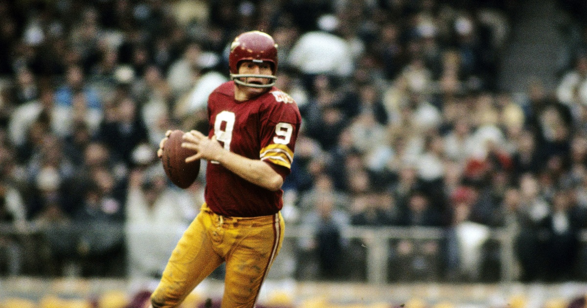 Hall of Fame quarterback Sonny Jurgensen dies at age 91