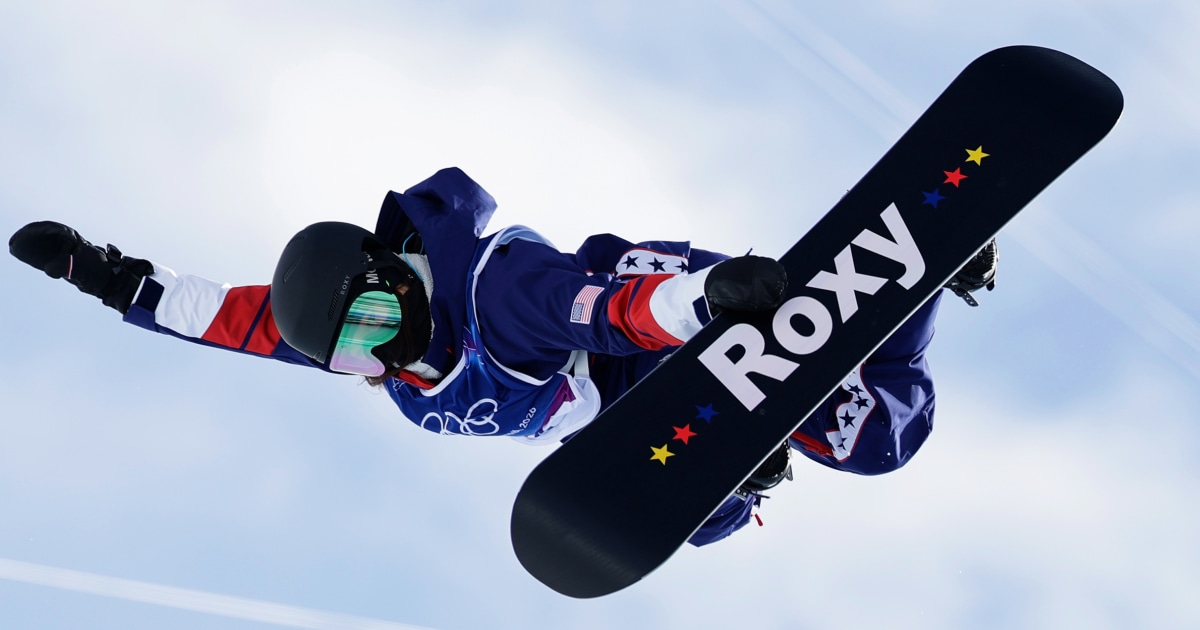 Chloe Kim tops the leaderboard in her bid for record-setting third straight gold medal