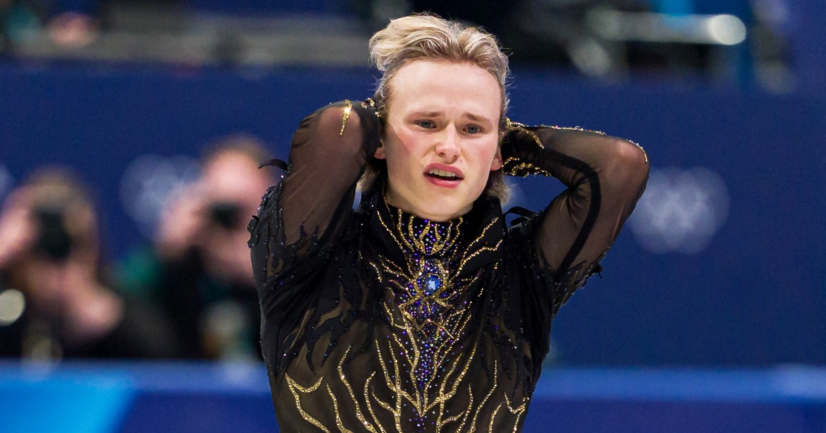 The Olympic spotlight burned brightly on Ilia Malinin. He was not ready to handle it. The Olympic spotlight burned brightly on Ilia Malinin. He was not ready to handle it.