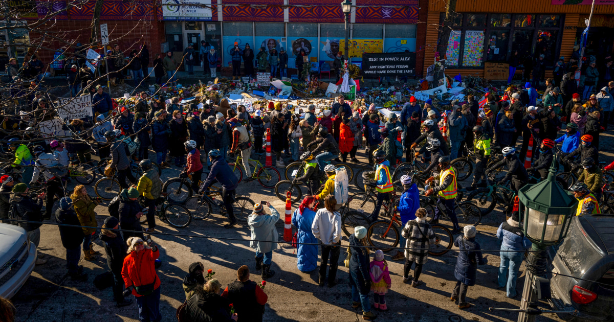 Trump's immigration operation leaves Minnesota divided: From the Politics Desk