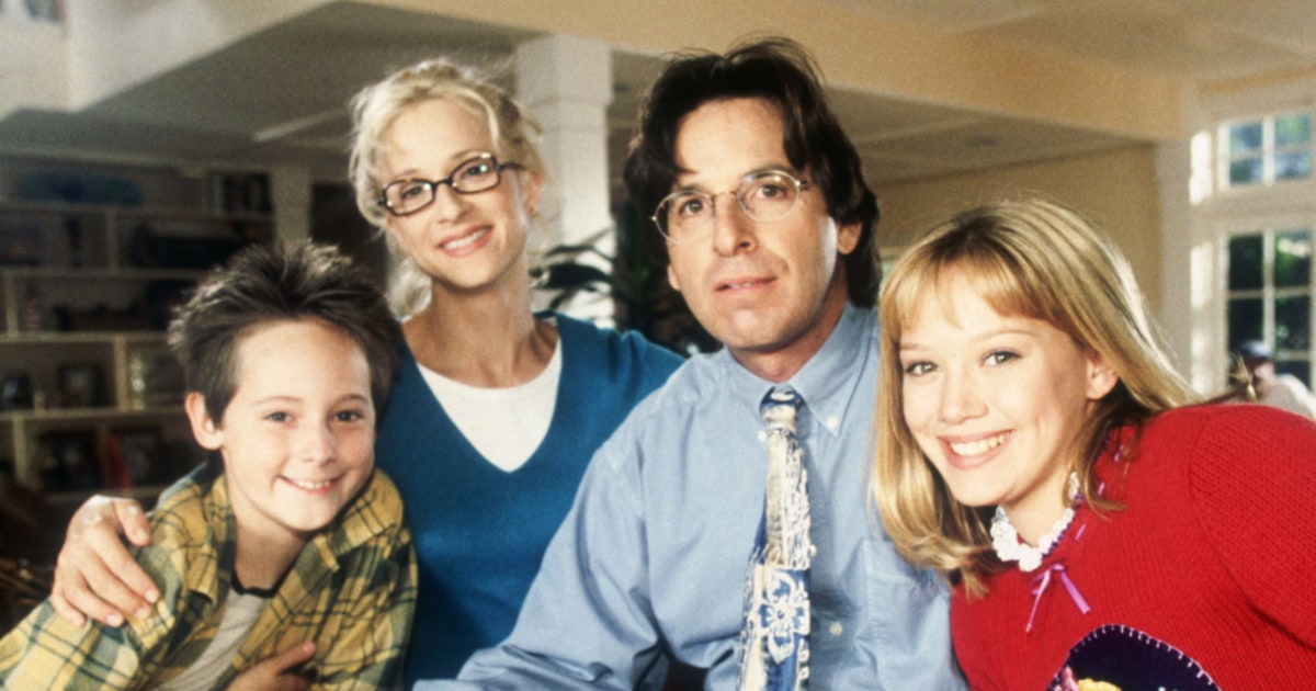 Actor Robert Carradine, famous for 'Lizzie McGuire' and 'Revenge of the Nerds,' dies at 71