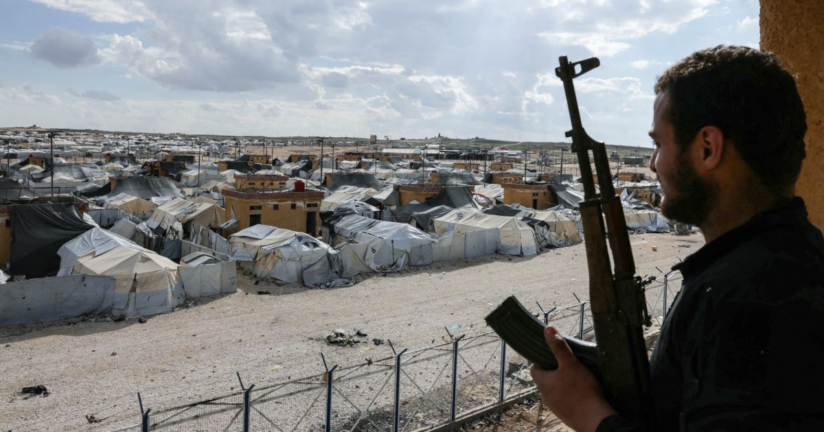 Syria confirms 'mass escape' from ISIS-linked camp