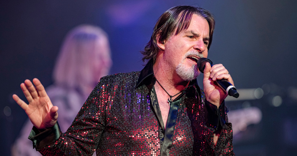 Tommy DeCarlo, who became the longtime singer of Boston after a Myspace tribute, dies at 60