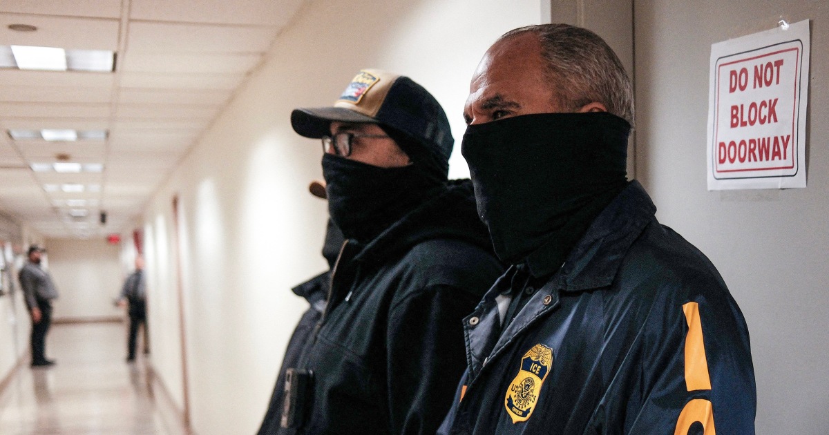 Trump threatens to send federal immigration agents to airports amid DHS shutdown