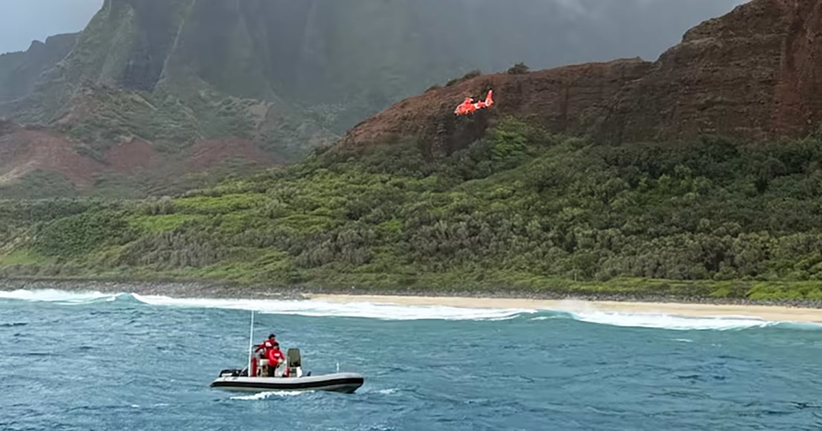 3 dead after helicopter crash at Kalalau Beach in Hawaii