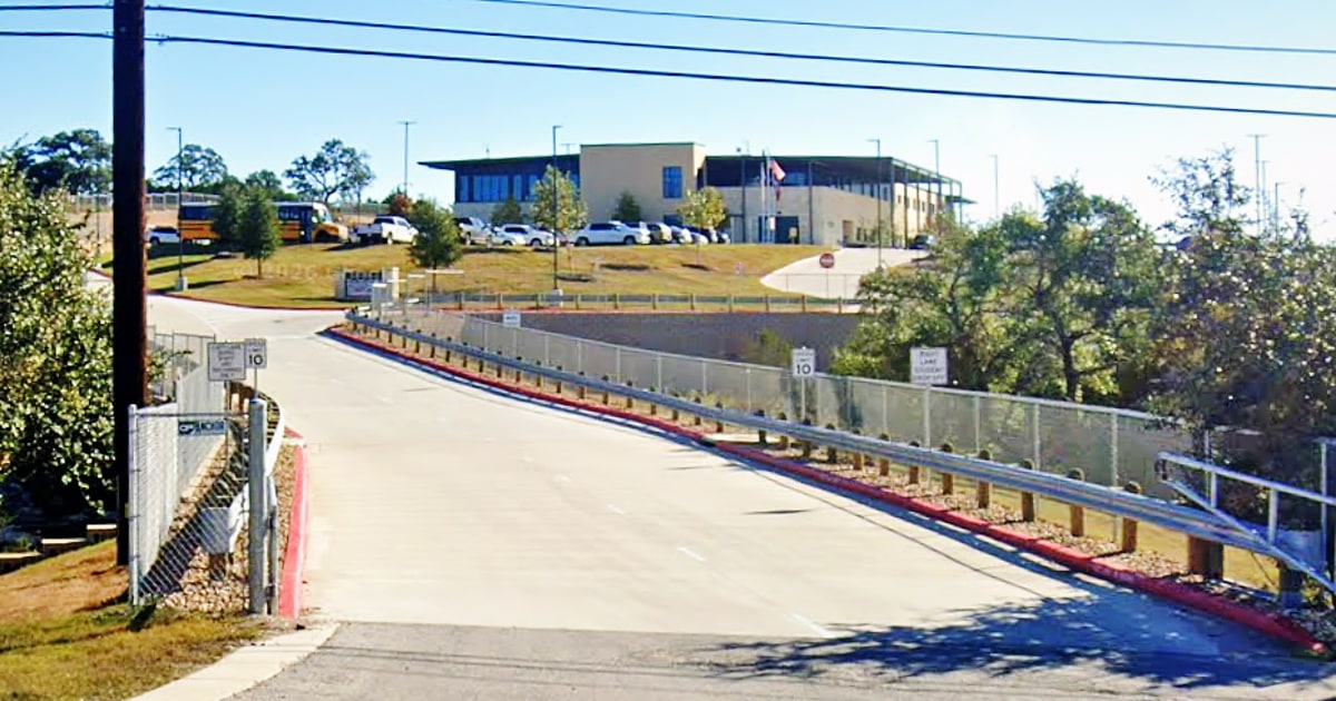 15-year-old Texas Student Shoots High School Teacher, Then Dies At Scene