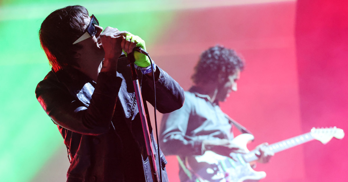 The Strokes Condemns Us Foreign Intervention On Coachella Stage - Beritaja