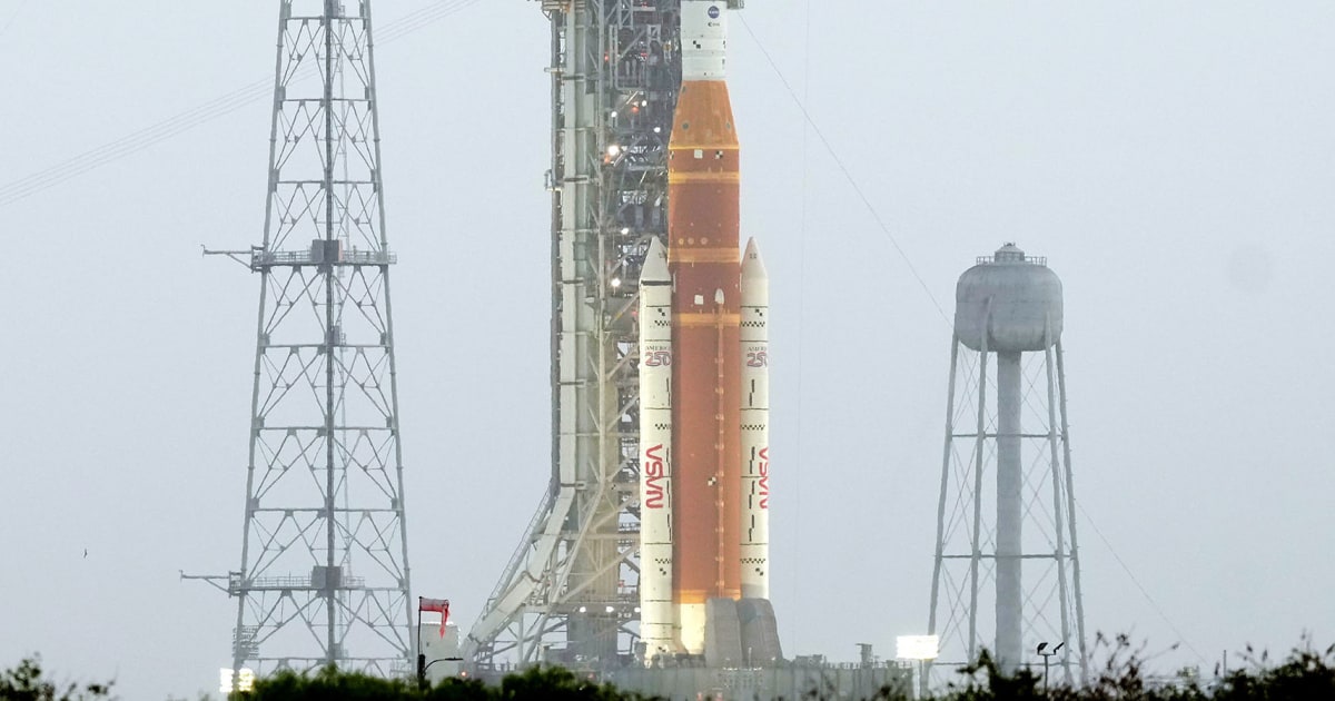 Artemis II rocket launch