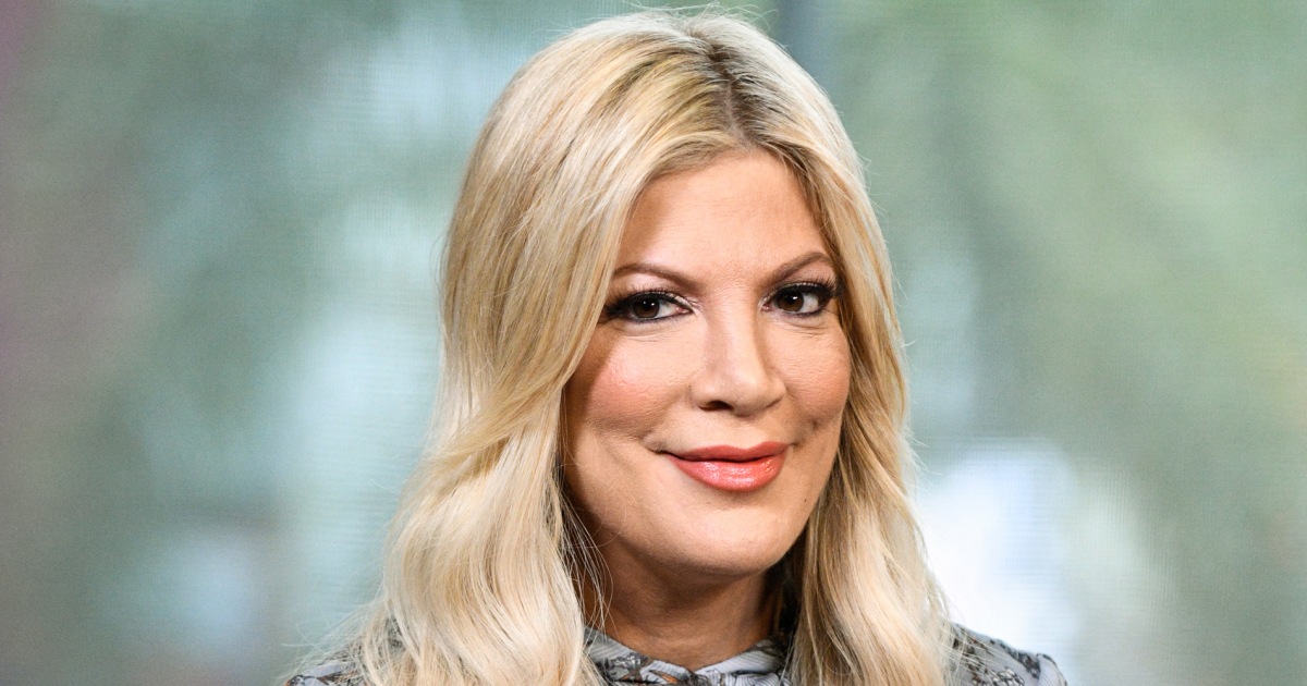 Tori Spelling and seven children taken to hospital after car accident