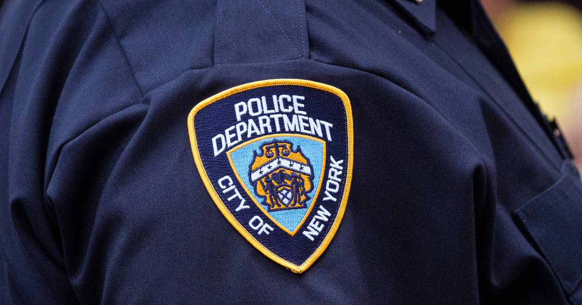 NYPD investigation opened over ‘disturbing’ video of officers’ use of force during arrest NYPD investigation opened over ‘disturbing’ video of officers’ use of force during arrest