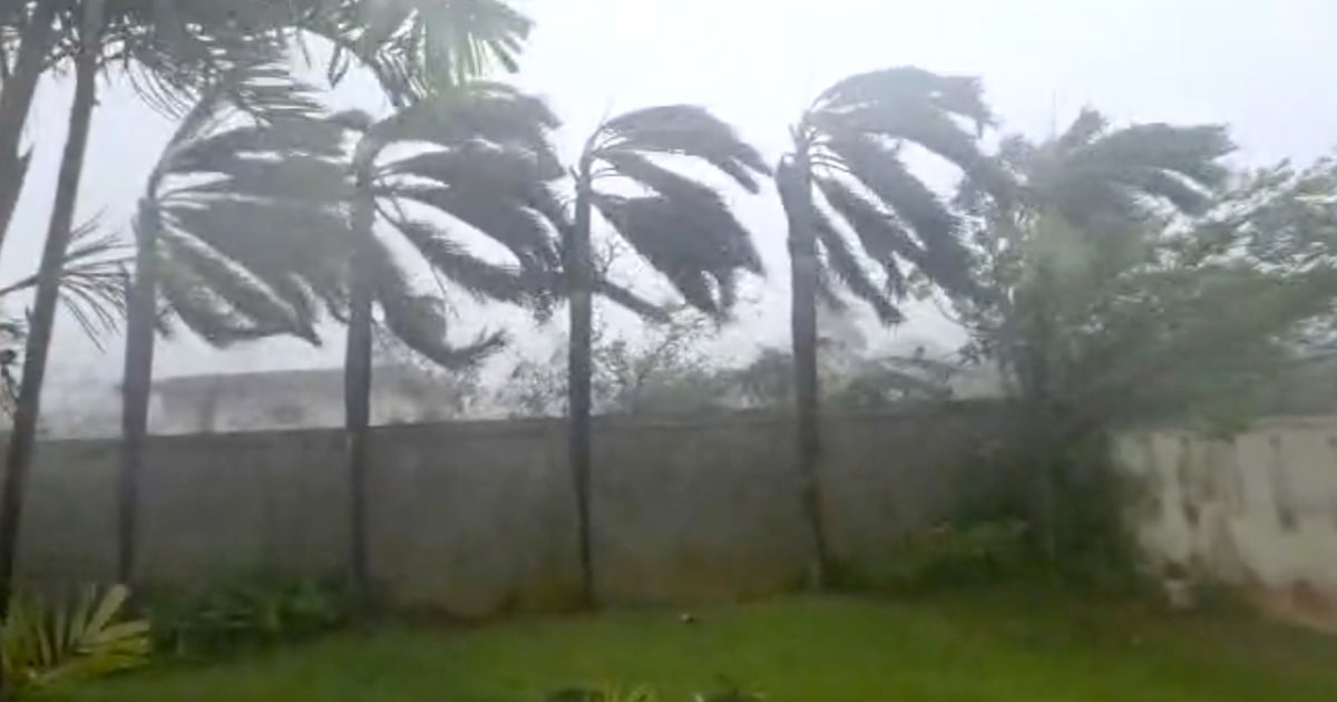 Super Typhoon Sinlaku pounds remote U.S. islands in the Pacific Ocean with ferocious winds