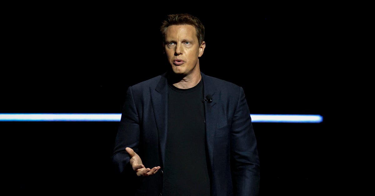 David Ellison vows Paramount–Warner Bros. Discovery merger won’t cut film output - BERITAJA