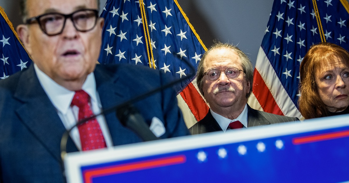 Trump Loyalist Joe Digenova Now Leading 'grand Conspiracy' Probe Of Trump Targets
