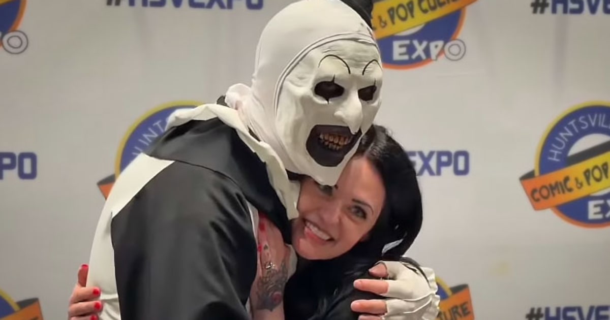 'terrifier' Star David Howard Thornton Proposes To Girlfriend In Full Art The Clown Costume - Beritaja