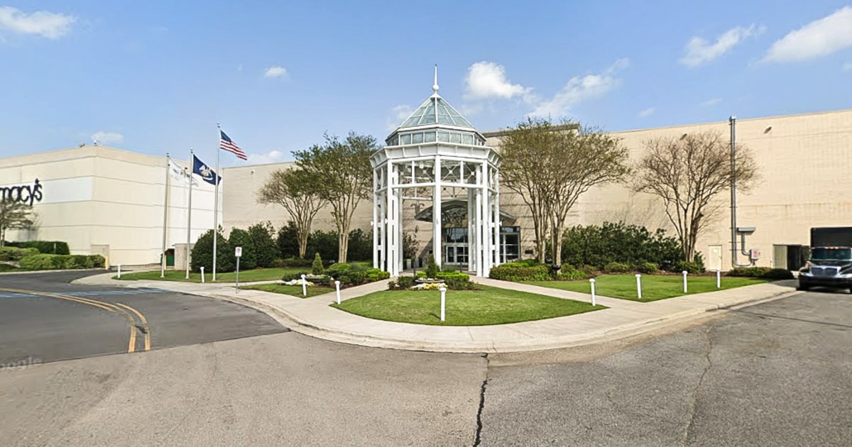 Multiple People Wounded In Mall Of Louisiana Shooting, Suspects Still At Large