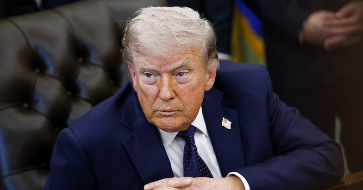Trump's Indiana Revenge Tour Sparks An Ad Avalanche: From The Politics Desk - Beritaja