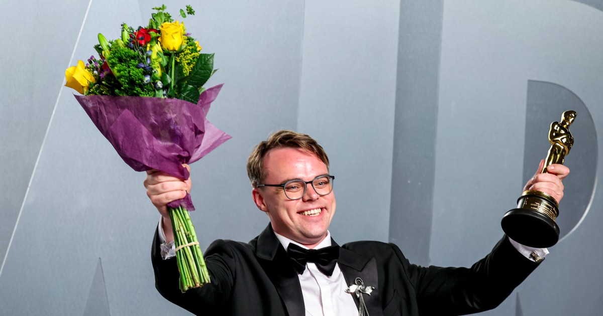 Oscar For 'mr Nobody Against Putin' Lost After Tsa Considered It A Possible Weapon - Beritaja
