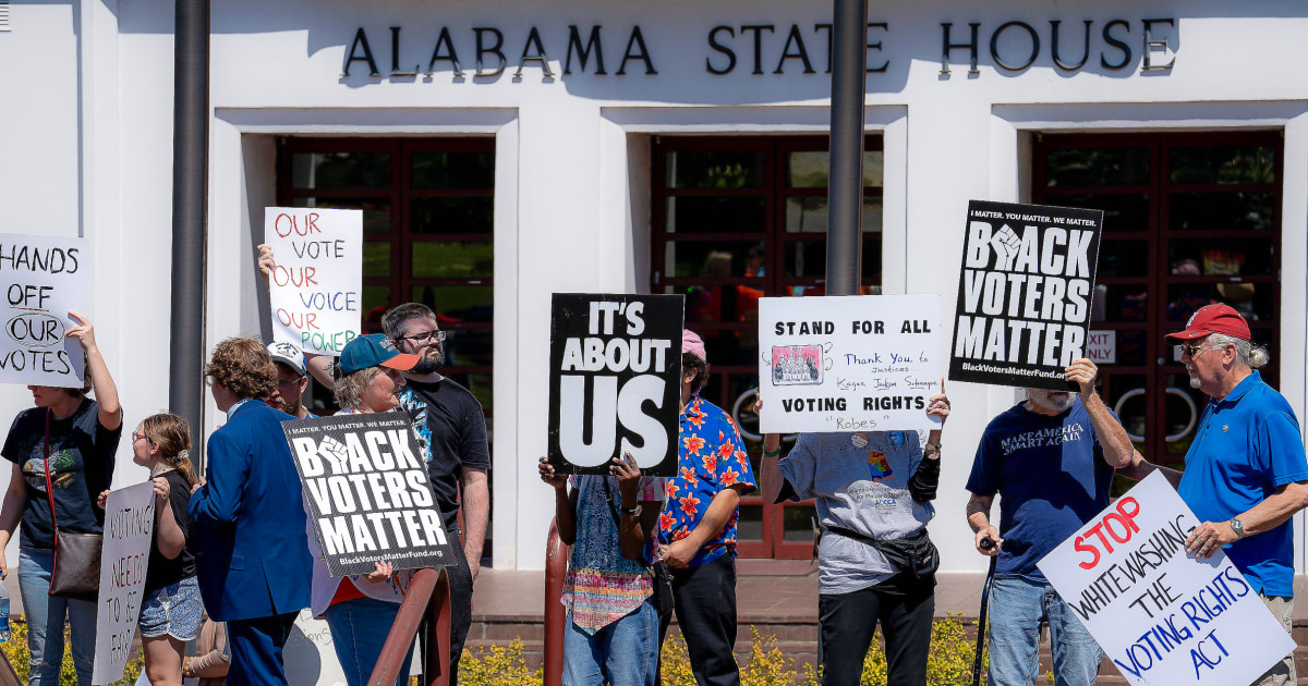Alabama takes step toward a new congressional map while awaiting court action