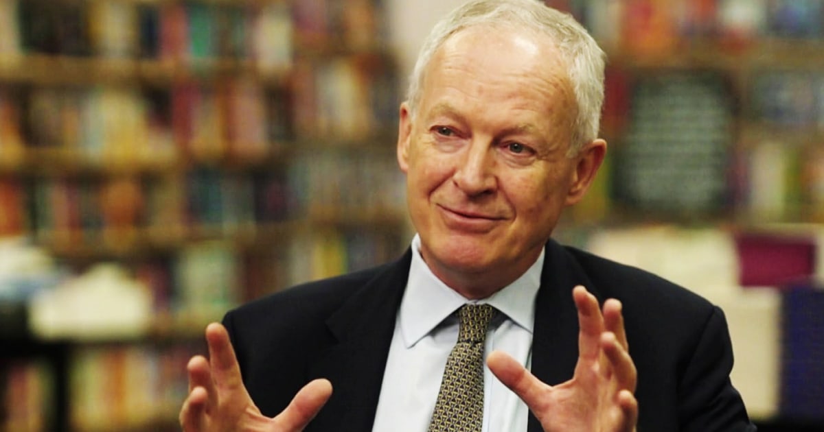 Barnes & Noble CEO Supports Selling AI-Written Books