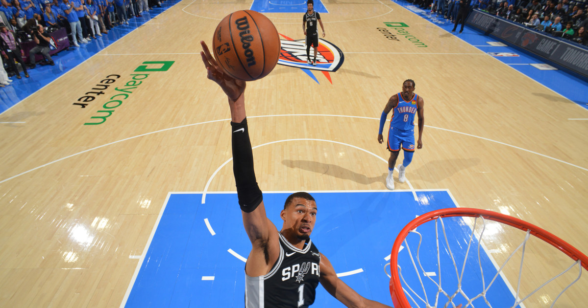 Wembanyama scores 41 as Spurs top Thunder 122-115 in double OT to open West finals