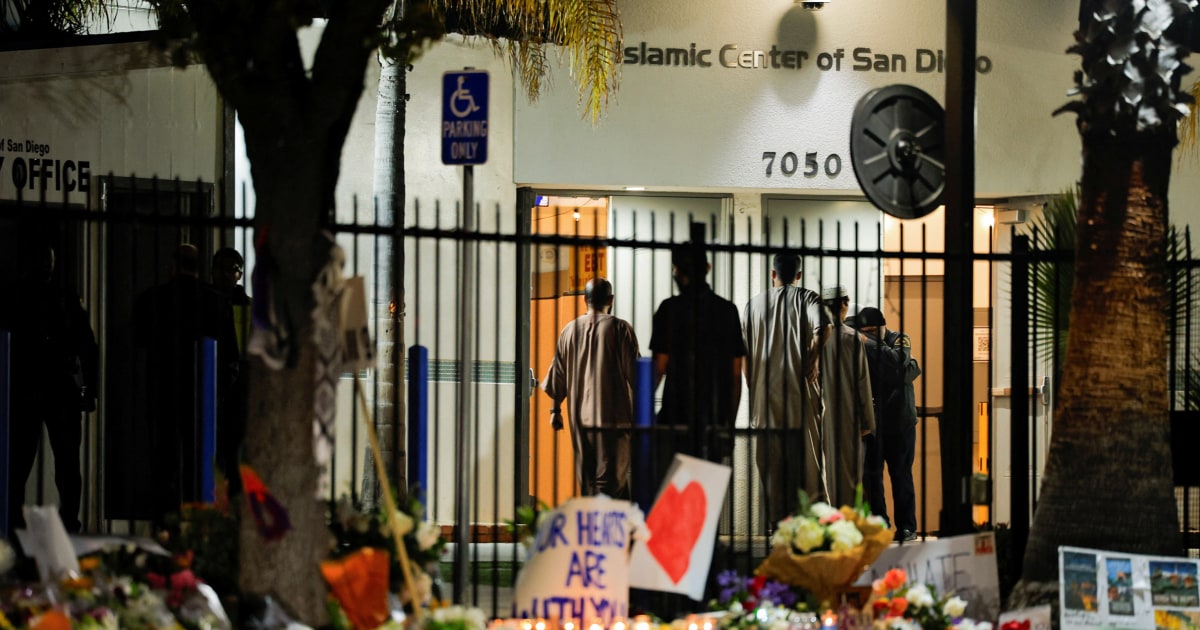 Family says suspect in San Diego mosque shooting was influenced by hateful content online Family says suspect in San Diego mosque shooting was influenced by hateful content online