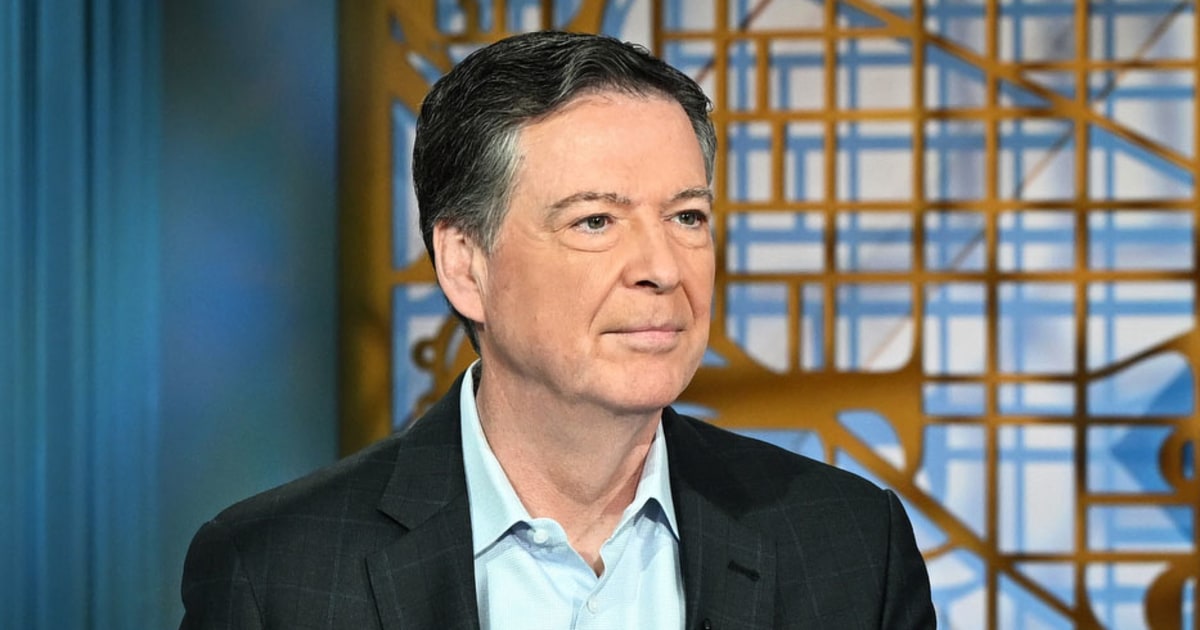 James Comey’s Seashells Photo Trial Set For October - Beritaja