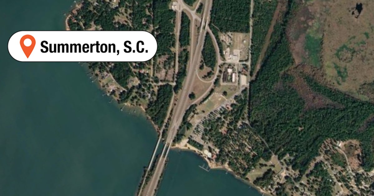 Woman Killed By Flying Patio Umbrella While Dining At South Carolina Restaurant - Beritaja